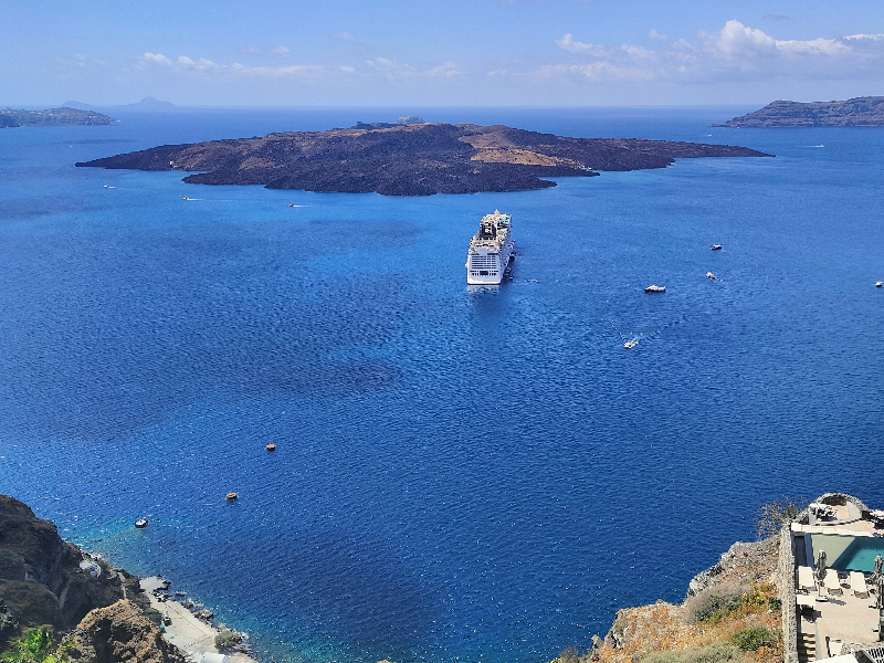 Volcano view from Fira